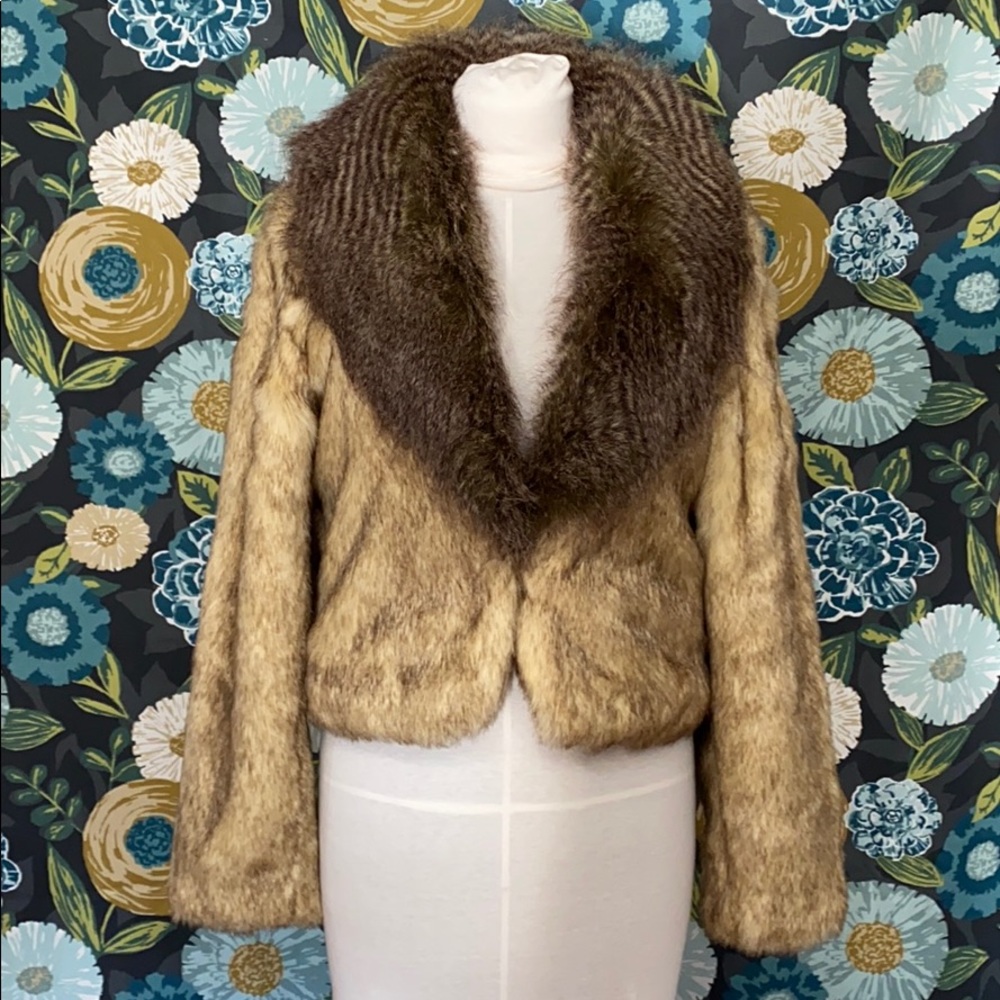 Kaity brand brown n tan faux fur short jacket sz M